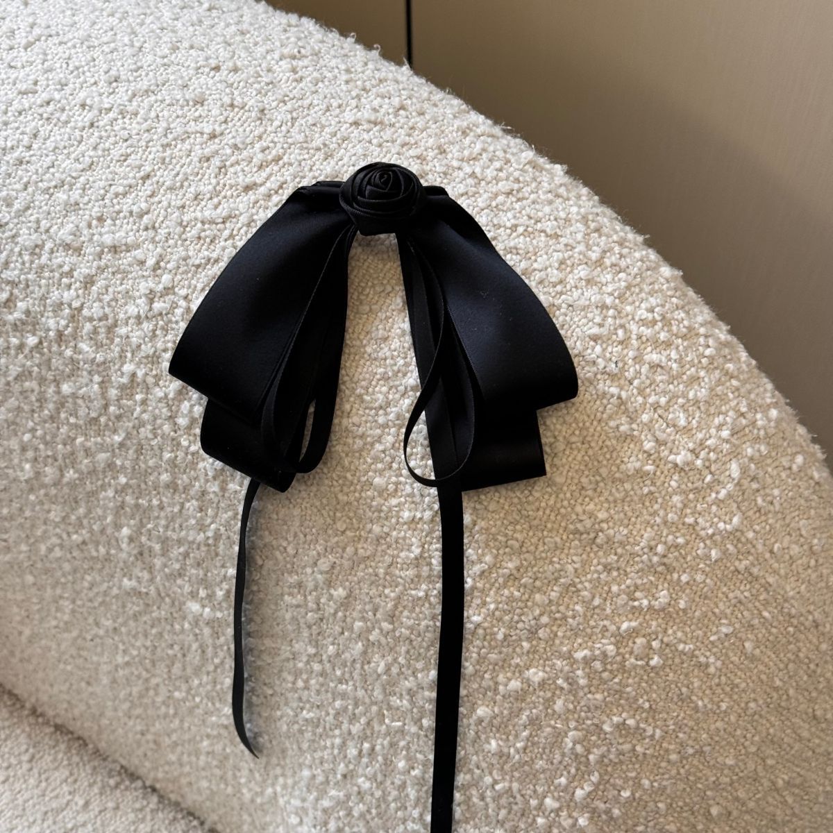 ローズガーデンジェントルブラックロングリボンヘアクリップ